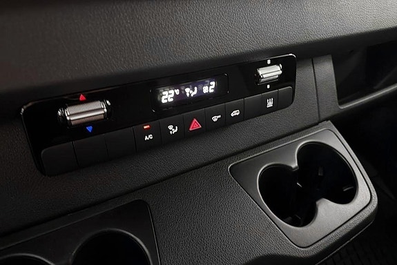 Mercedes-Benz Sprinter 319 12 of 14