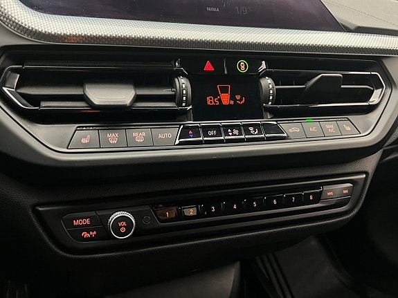 BMW 118i 19 of 21