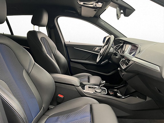 BMW 118i 11 of 21