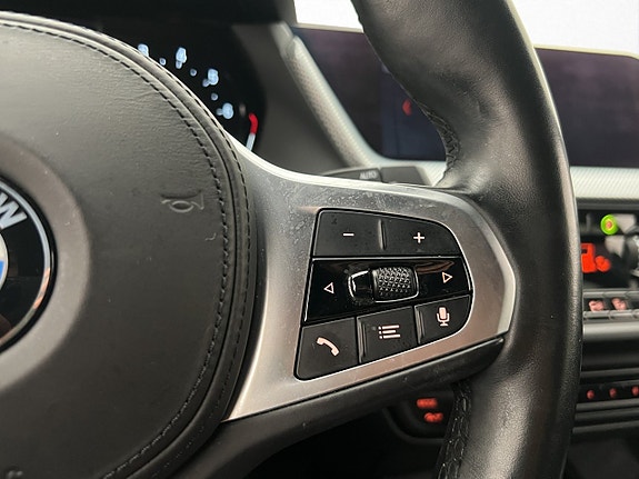 BMW 118i 14 of 21