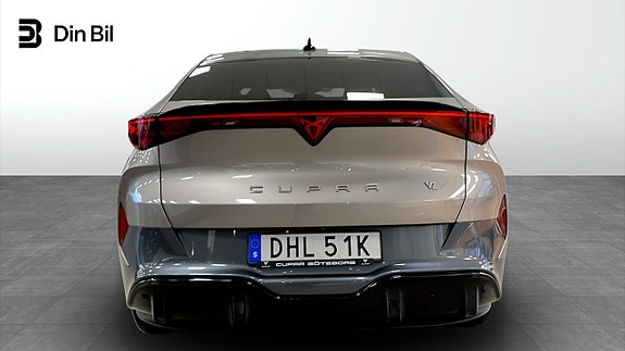 Cupra Tavascan 7 of 15