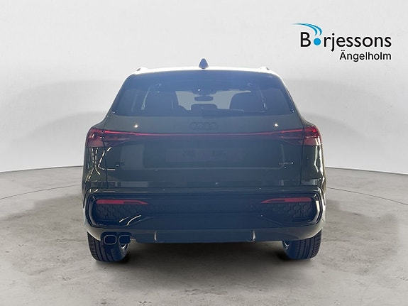 Audi Q5 4 of 5