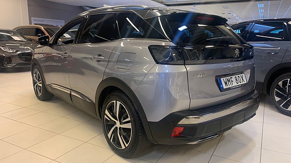 Peugeot 3008 2 of 5