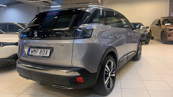 Peugeot 3008 3 of 5