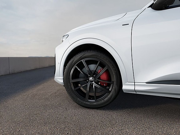 Audi Q5 3 of 5