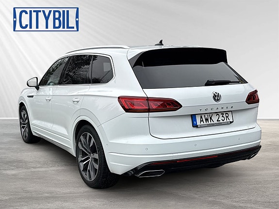 Volkswagen Touareg 4 of 5