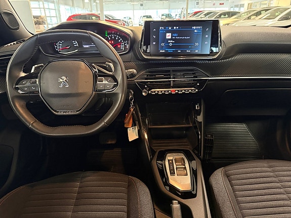Peugeot 2008 14 of 17