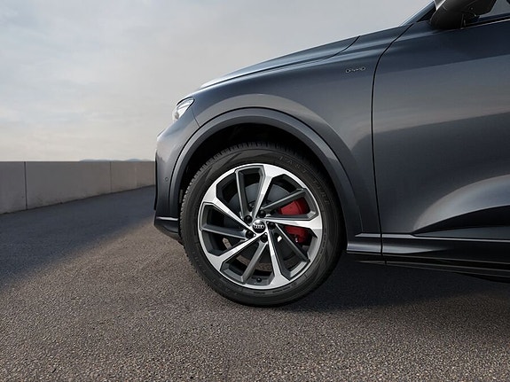 Audi Q5 3 of 5