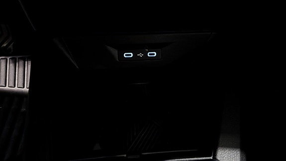 Renault Clio 19 of 23