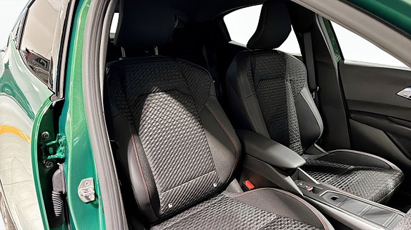 Renault Clio 22 of 23