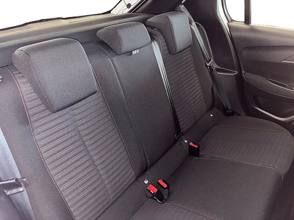 Peugeot 208 14 of 16