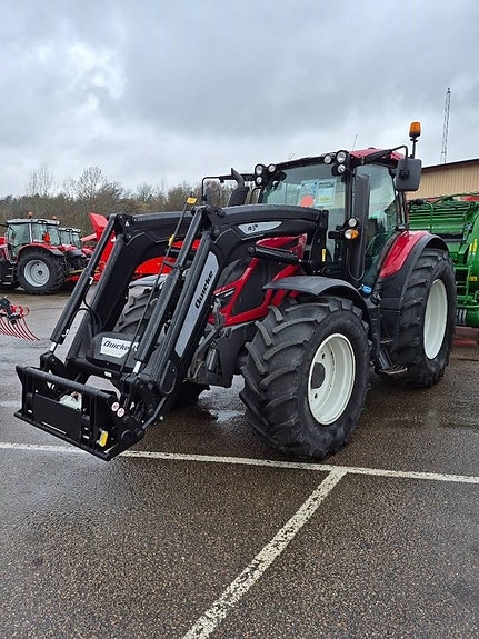 Valtra N 174 A VERSU