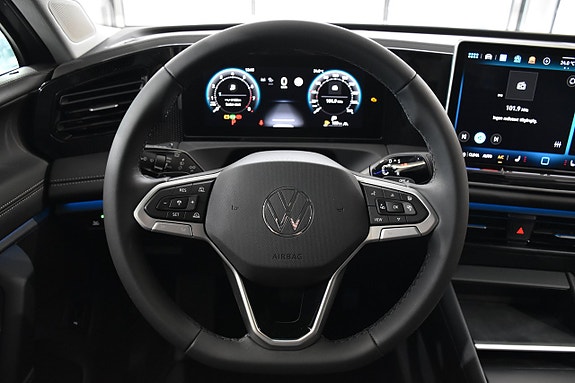 Volkswagen Tiguan 10 of 25