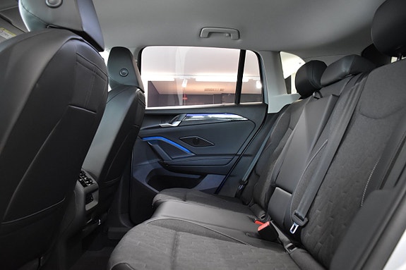 Volkswagen Tiguan 16 of 25