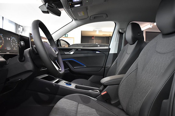 Volkswagen Tiguan 14 of 25
