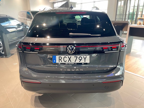 Volkswagen Tiguan 4 of 23