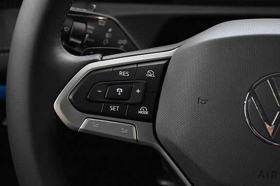 Volkswagen Tiguan 11 of 25