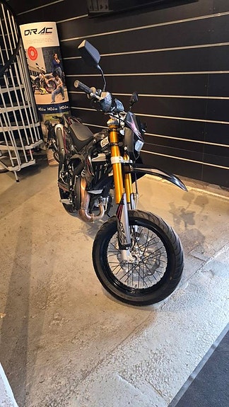 Rieju Drac SM Pro Black series 2024 416km 4 of 5