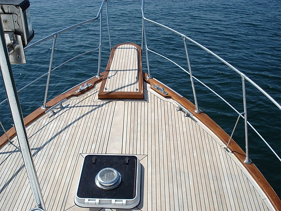 Island Gypsy 32 6 of 12