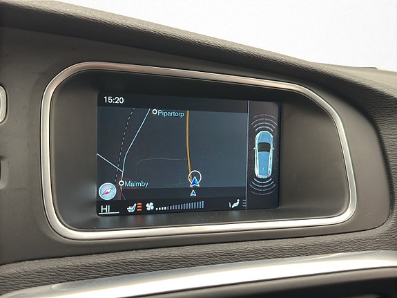 Volvo V40 14 of 27