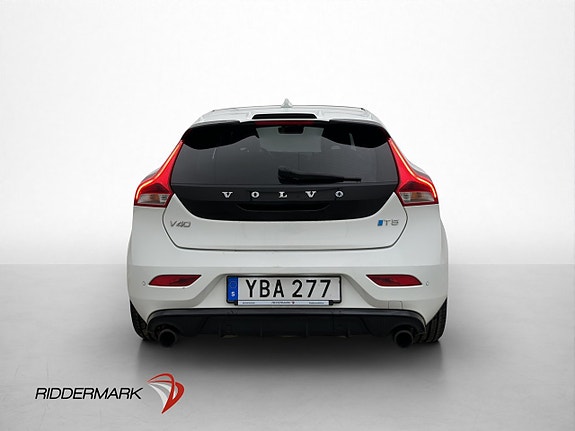 Volvo V40 6 of 27