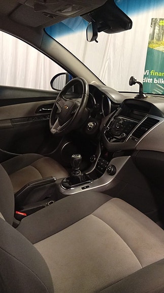 Chevrolet Cruze 6 of 7