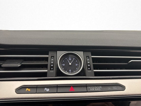 Volkswagen Passat Alltrack 15 of 30
