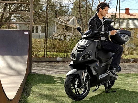 Peugeot SPEEDFIGHT 45 MOPED | MAD BLACK | RÄNTEFRITT | KAMPANJ