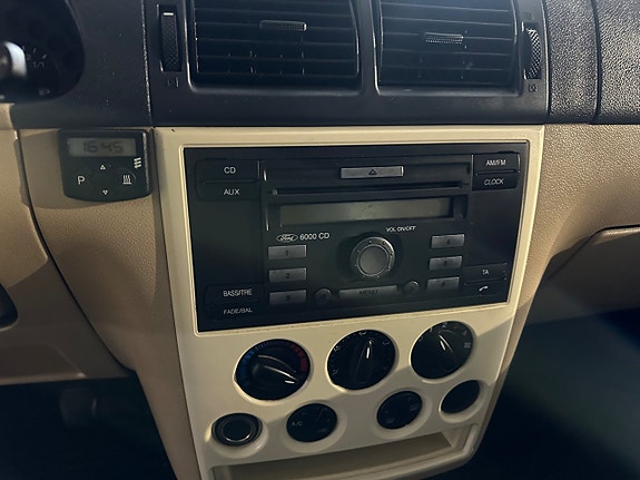 Ford Connect Tourneo 10 of 12