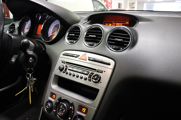 Peugeot 308 19 of 23