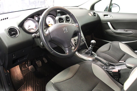 Peugeot 308 7 of 23