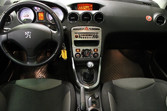 Peugeot 308 11 of 23