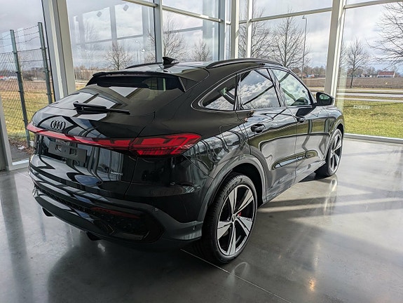 Audi Q5 7 of 13
