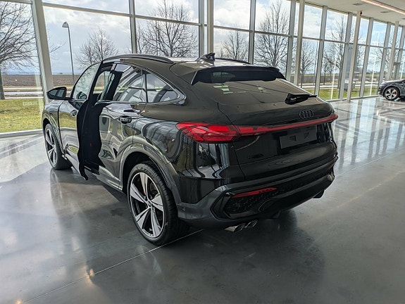 Audi Q5 4 of 5