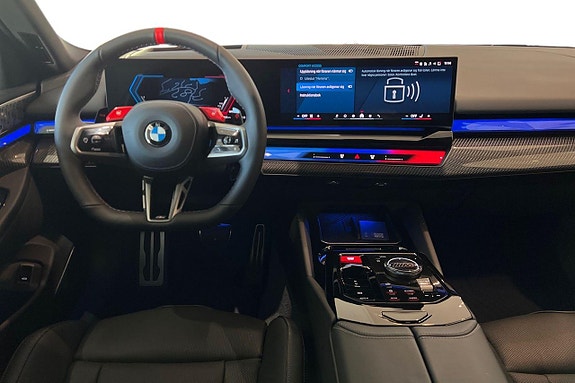 BMW M5 8 of 17