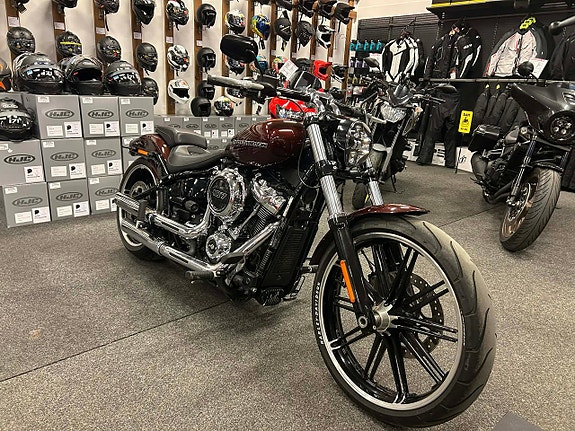 Harley-Davidson Breakout FXBR 107 (1745cc) 3 of 6