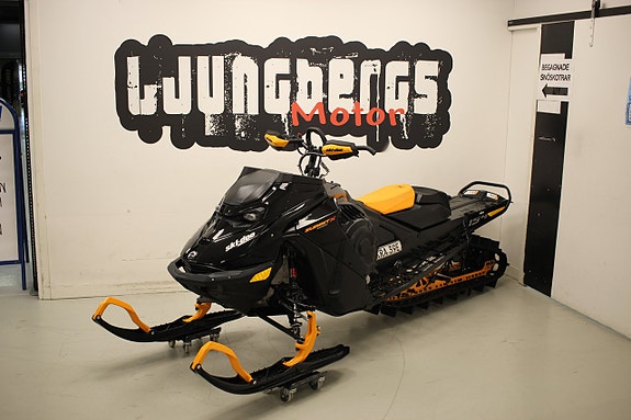 Ski-Doo Summit Expert 850 154" SHOT 10.25" 2024