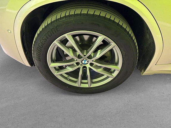 BMW X4 8 of 26