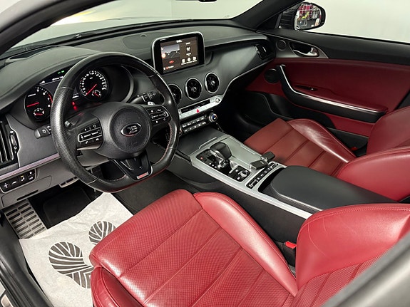 Kia Stinger 11 of 25