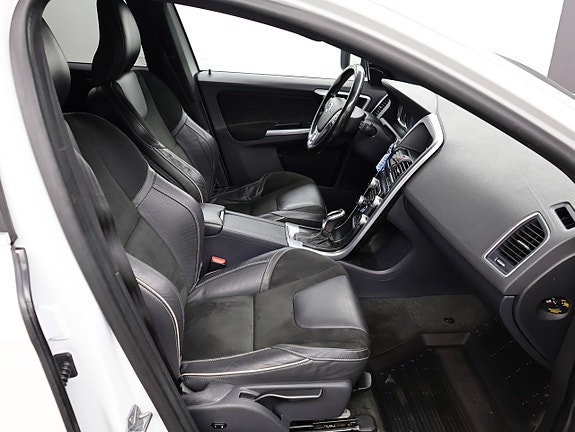 Volvo XC60 22 of 27