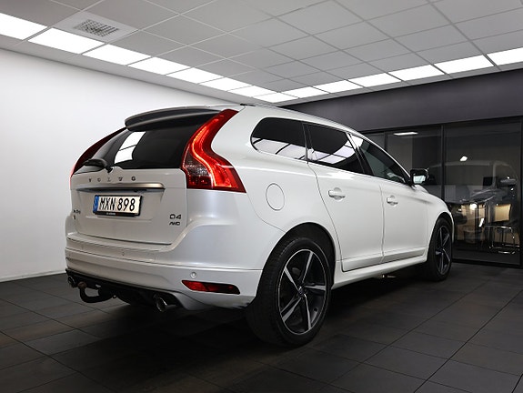 Volvo XC60 11 of 27