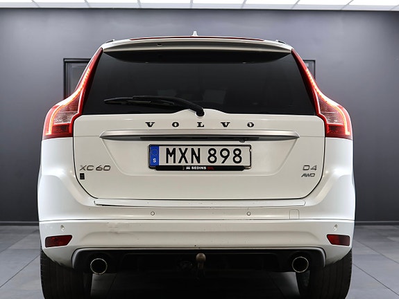 Volvo XC60 10 of 27
