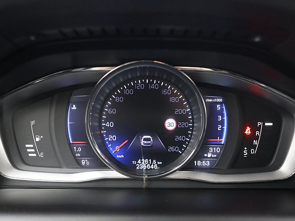 Volvo XC60 20 of 27