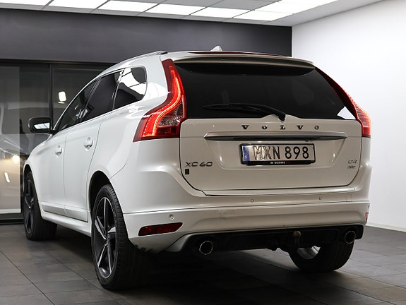 Volvo XC60 9 of 27