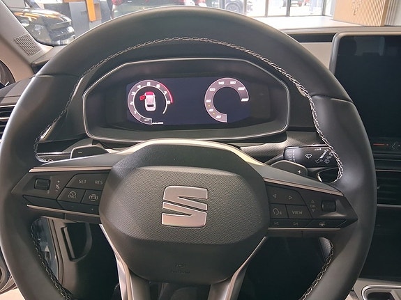 Seat Leon 9 of 17