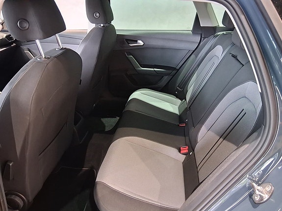 Seat Leon 10 of 17