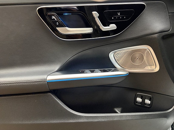 Mercedes-Benz C300 e 17 of 20