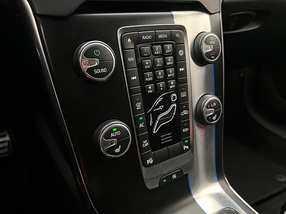 Volvo V40 18 of 26