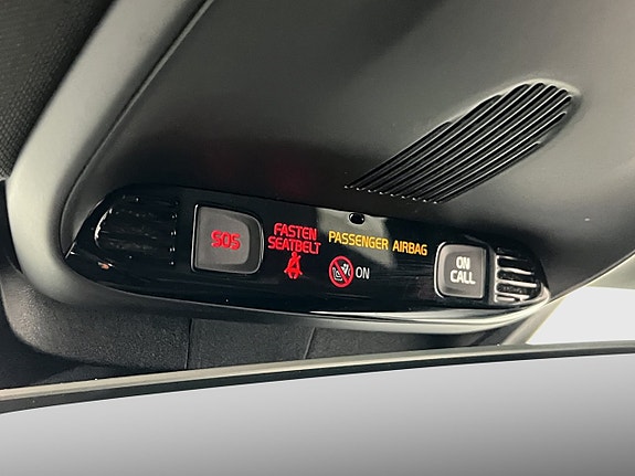 Volvo V40 13 of 26