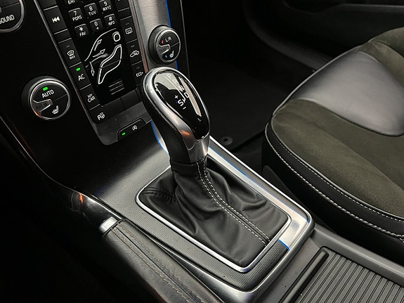 Volvo V40 19 of 26